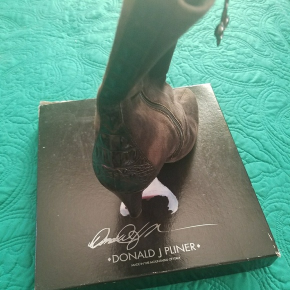 Boots - Picture 1 of 4